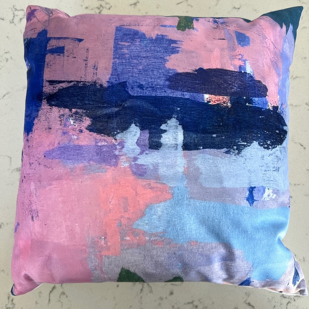 Decorative pillow